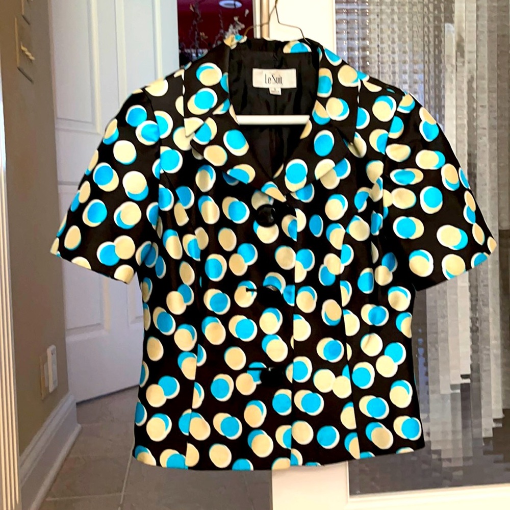 Women’s short sleeve blazer